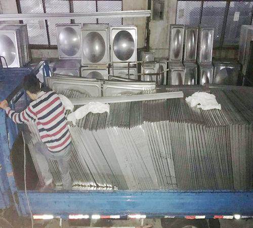 宜达直销文昌琼海444不锈钢水箱冲压板304水箱模压板
